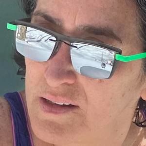 Meet your Posher, Gabriela